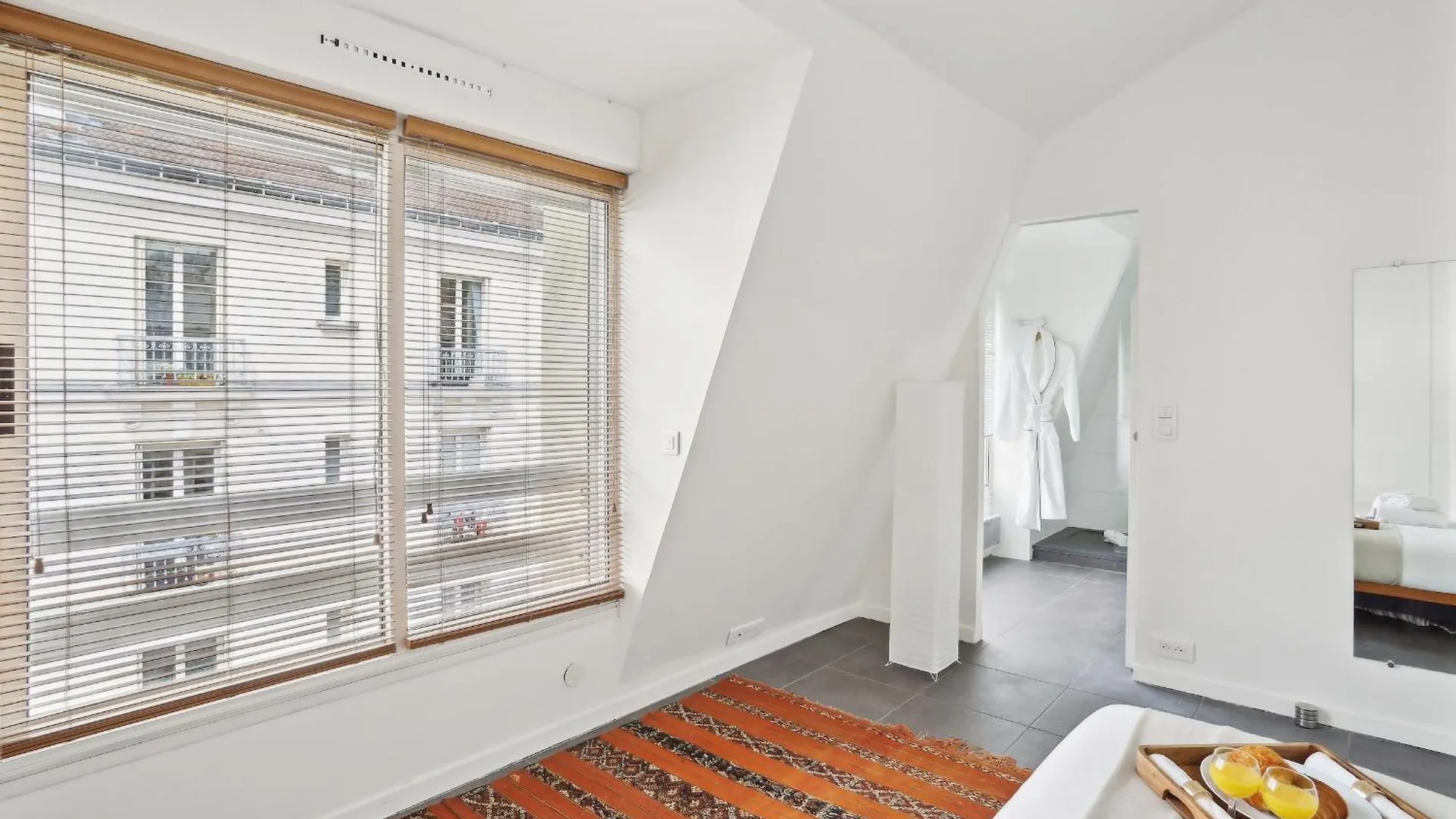 Nation 2Br Room Property Paris